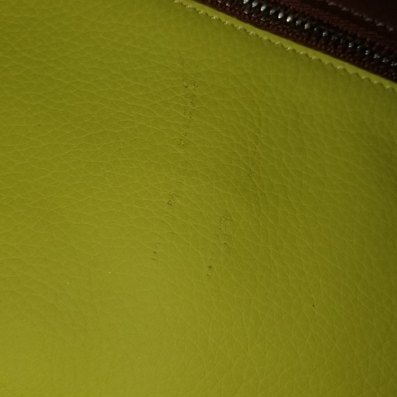 *item sold elsewhere* Victoria Beckham clutch - Picture 7 of 7